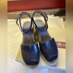 Clark’s Navy Leather Espadrille Sandals 9